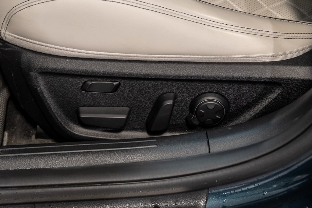 GENESIS G70 3.3T SPORT AWD 365 HP HEAD UP DISP CAM360 CUIR 2023 à Montréal, Québec - 20 - w1024h768px