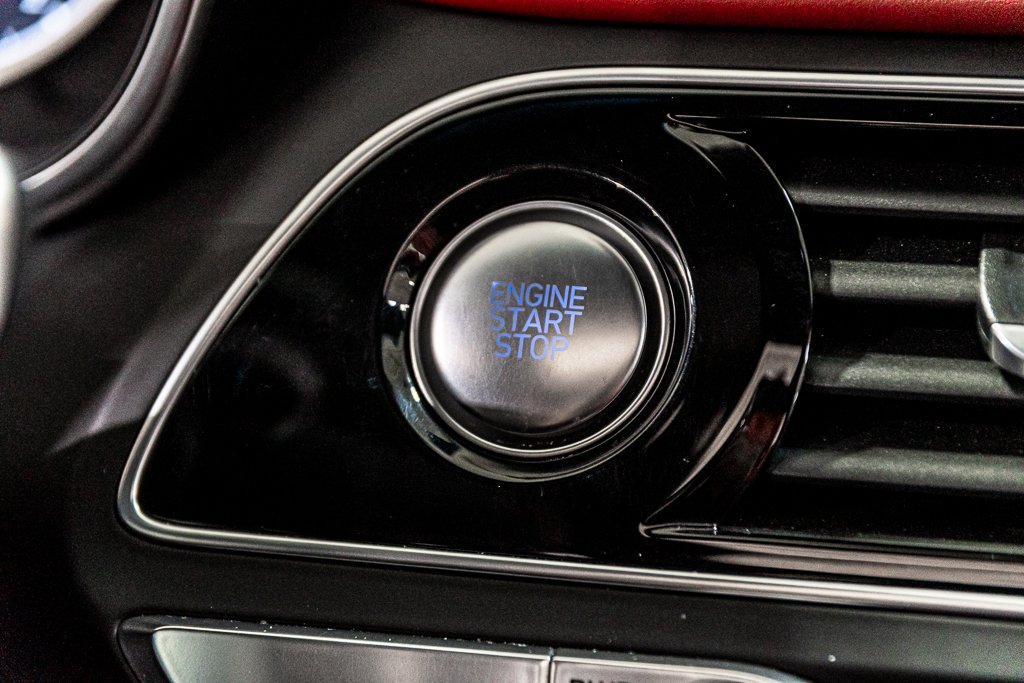 GENESIS G70 3.3T SPORT AWD 365 HP HEAD UP DISP CAM360 CUIR 2023 à Montréal, Québec - 21 - w1024h768px