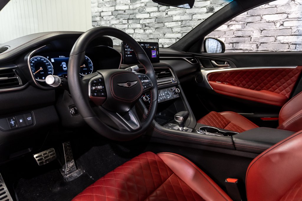 2024 GENESIS G70 SPORT 3.3T AWD 365HP CUIR TOIT NAV CAM360 in Montréal, Quebec - 21 - w1024h768px