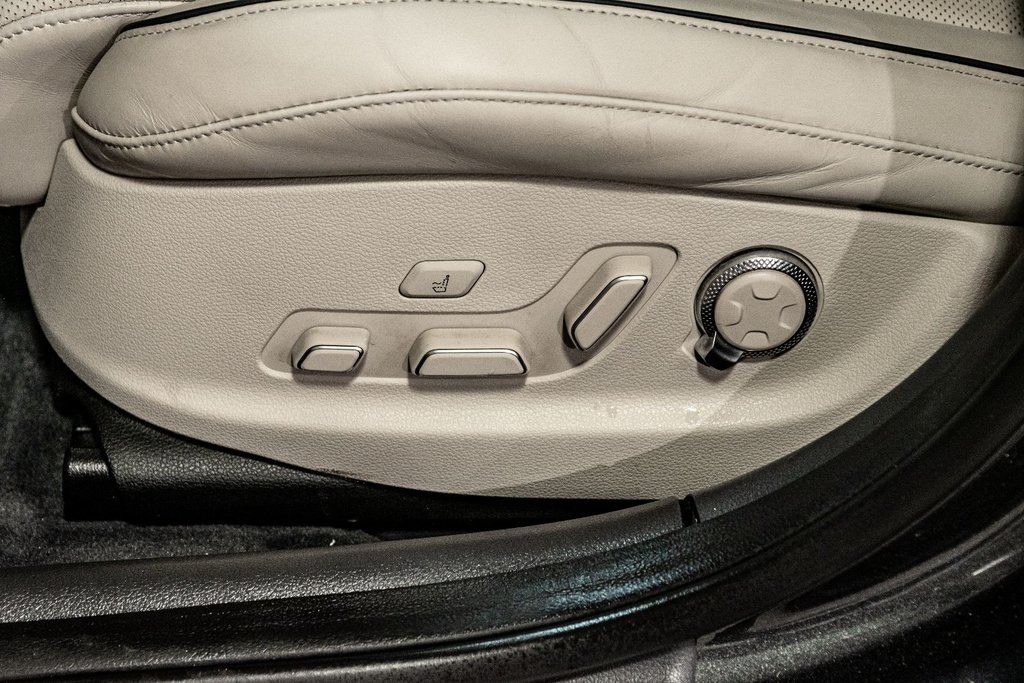 GENESIS G80 3.5T Prestige Cuir Toit Sieges Chauffants Demareur 2021 à Montréal, Québec - 14 - w1024h768px