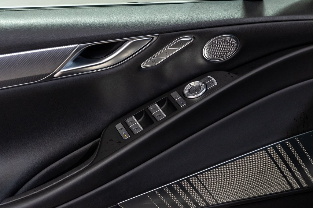 2024 GENESIS G80 2.5T ADVANCED AWD 300HP TOIT NAV CUIR MAGS in Montréal, Quebec - 16 - w1024h768px