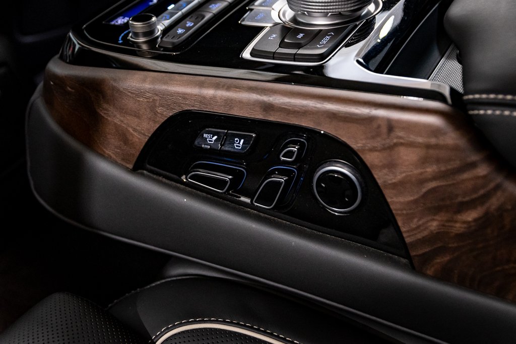 2020 GENESIS G90 5.0L PRESTIGE AWD V8 GPS CAM 360 CUIR TOIT in Montréal, Quebec - 24 - w1024h768px