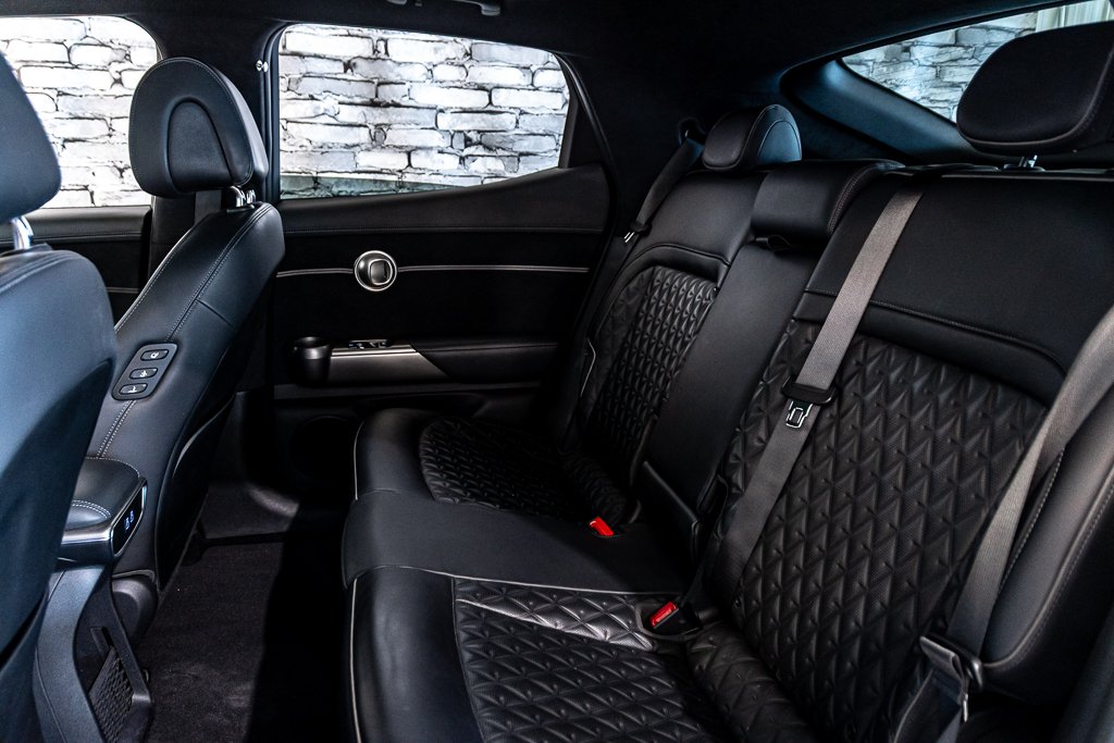 GENESIS GV60 ADVANCED AWD TOIT CUIR NAVIGATION CAMERA 2023 à Montréal, Québec - 17 - w1024h768px