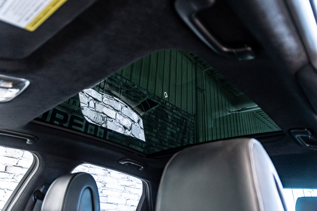 GENESIS GV60 ADVANCED AWD TOIT CUIR NAVIGATION CAMERA 2023 à Montréal, Québec - 5 - w1024h768px