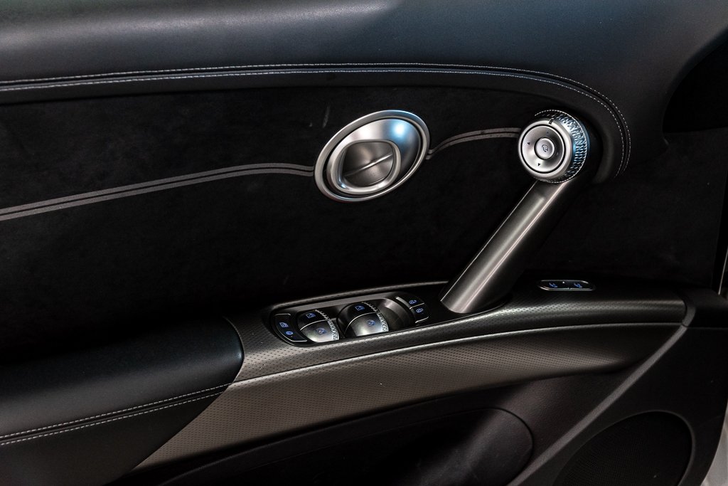 GENESIS GV60 ADVANCED AWD TOIT CUIR NAVIGATION CAMERA 2023 à Montréal, Québec - 12 - w1024h768px