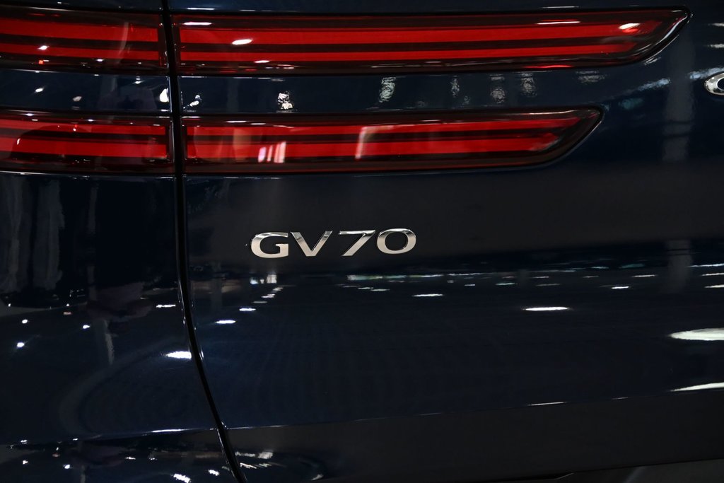 2022 GENESIS GV70 2.5T PRESTIGE AWD CAM 360 SIEGE MASSAGE TOIT PANO in Montréal, Quebec - 15 - w1024h768px