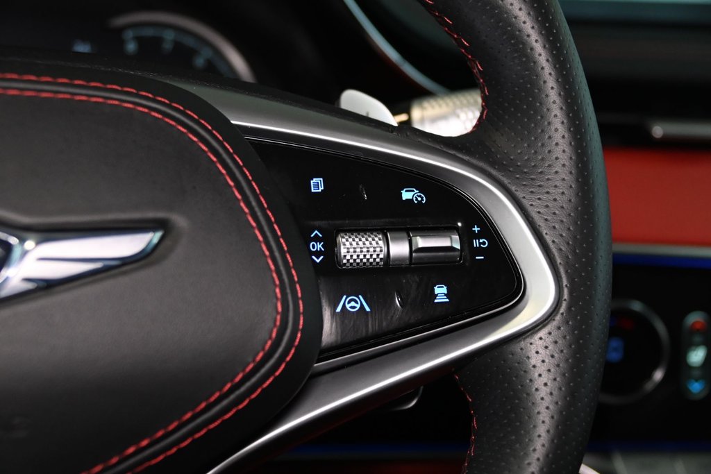 2022 GENESIS GV70 2.5T PRESTIGE AWD CAM 360 SIEGE MASSAGE TOIT PANO in Montréal, Quebec - 39 - w1024h768px
