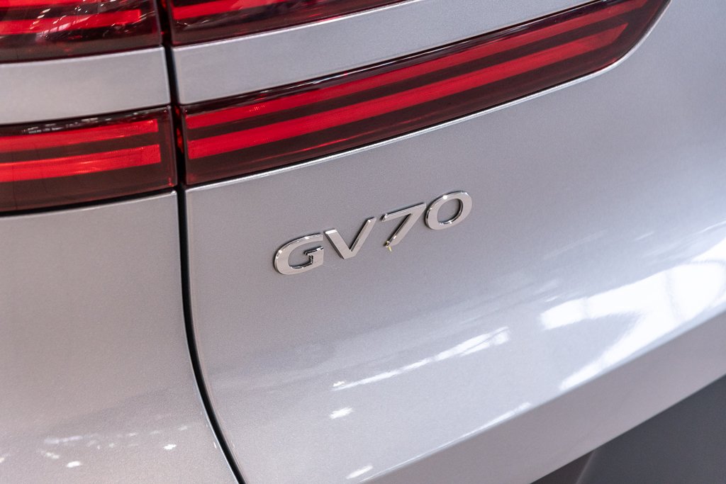 GENESIS GV70 3.5T SPORT PLUS AWD 375HP HUD CAM360 CUIR NAPPA 2022 à Montréal, Québec - 14 - w1024h768px