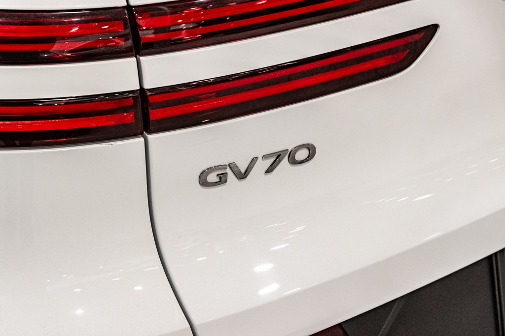 GENESIS GV70 3.5T SPORT PLUS AWD 375HP HUD CAM360 CUIR NAPPA 2022 à Montréal, Québec - 11 - w1024h768px