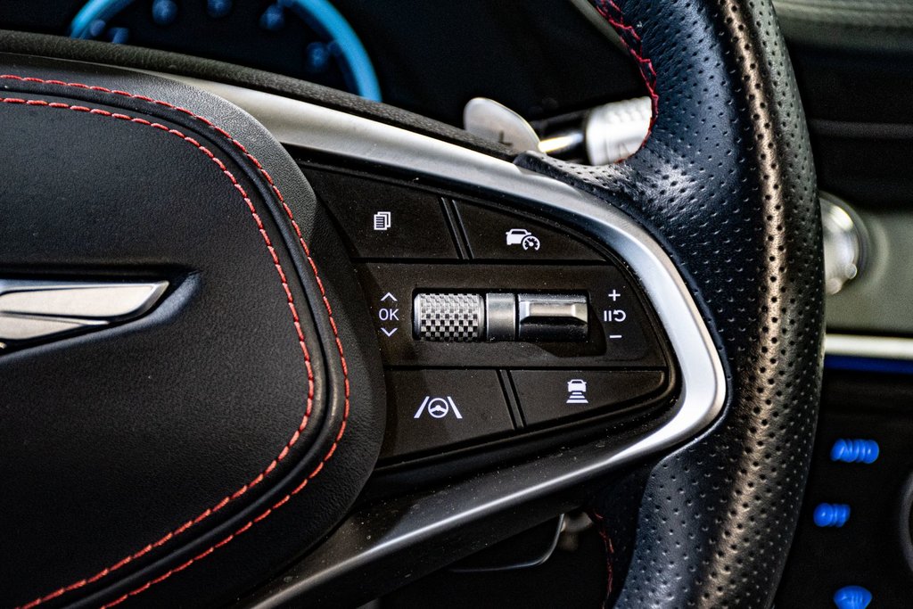 2023 GENESIS GV70 3.5T SPORT PLUS 375HP  HEAD-UP CAM360 CUIR NAPPA in Montréal, Quebec - 39 - w1024h768px