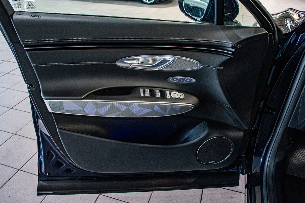 2023 GENESIS GV70 2.5T PRESTIGE AWD CAM 360 SIEGE MASSAGE TOIT PANO in Montréal, Quebec - 22 - w1024h768px