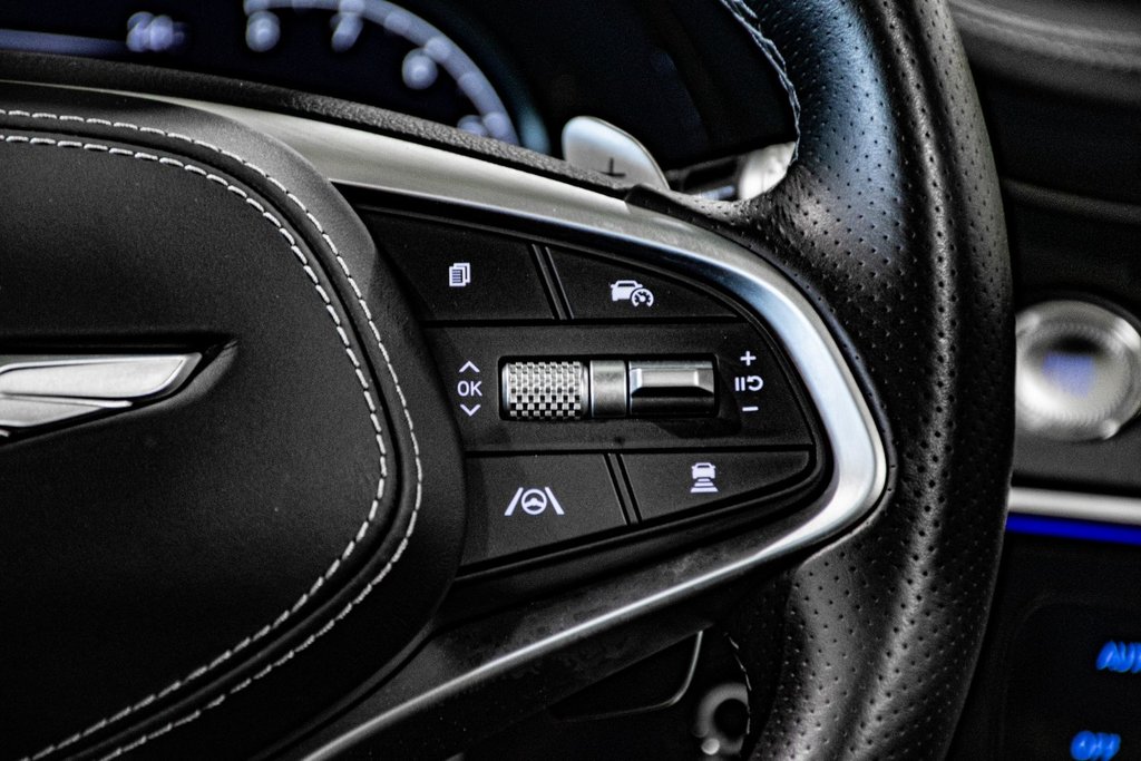 2023 GENESIS GV70 2.5T PRESTIGE AWD CAM 360 SIEGE MASSAGE TOIT PANO in Montréal, Quebec - 40 - w1024h768px