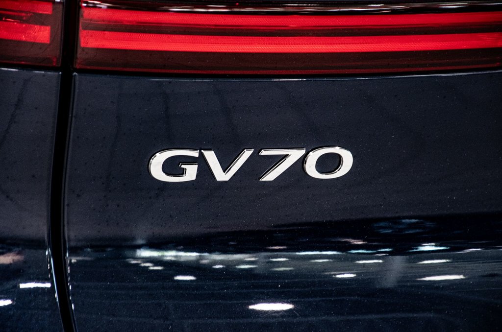 2023 GENESIS GV70 2.5T PRESTIGE AWD CAM 360 SIEGE MASSAGE TOIT PANO in Montréal, Quebec - 16 - w1024h768px