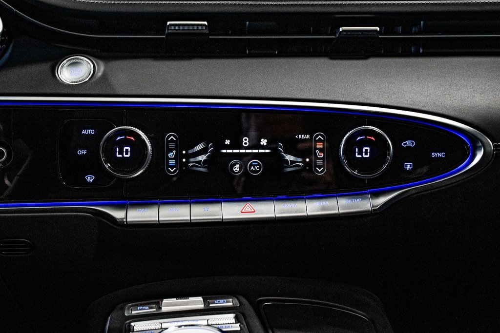 2023 GENESIS GV70 2.5T PRESTIGE AWD CAM 360 SIEGE MASSAGE TOIT PANO in Montréal, Quebec - 31 - w1024h768px