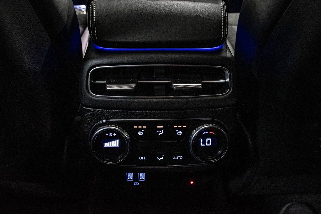 2023 GENESIS GV70 2.5T PRESTIGE AWD CAM 360 SIEGE MASSAGE TOIT PANO in Montréal, Quebec - 37 - w1024h768px