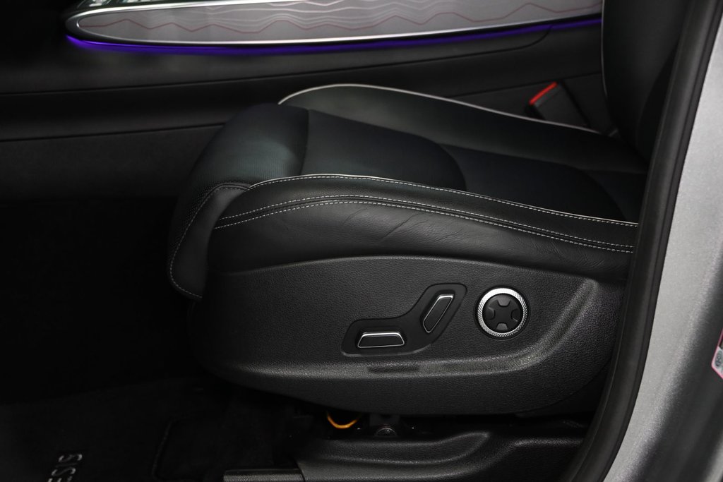 GENESIS GV70 2.5T ADVANCED PLUS HUD NAV CAM 360 CUIR TOIT PANO 2023 à Montréal, Québec - 23 - w1024h768px