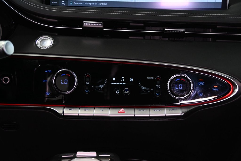 2023 GENESIS GV70 2.5T ADVANCED PLUS HUD NAV CAM 360 CUIR TOIT PANO in Montréal, Quebec - 44 - w1024h768px
