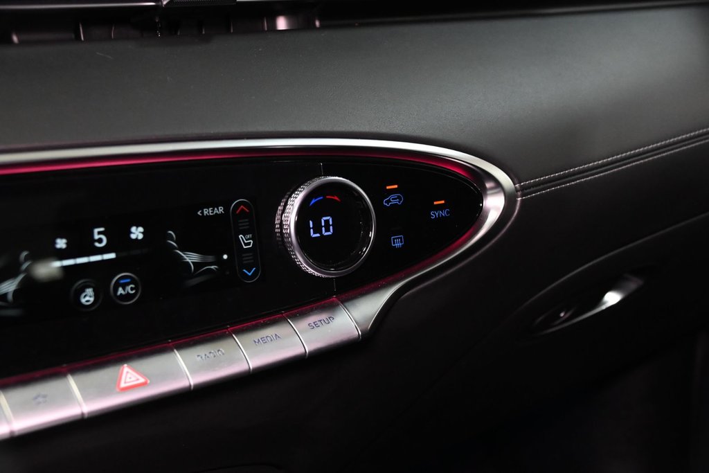 2023 GENESIS GV70 2.5T ADVANCED PLUS HUD NAV CAM 360 CUIR TOIT PANO in Montréal, Quebec - 36 - w1024h768px