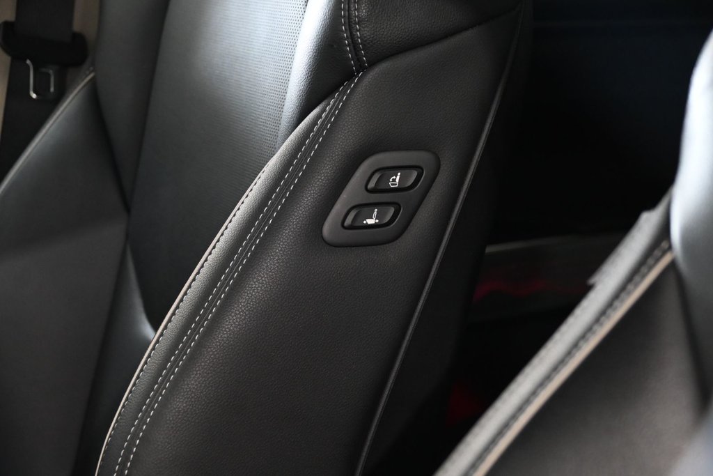 2023 GENESIS GV70 2.5T ADVANCED PLUS HUD NAV CAM 360 CUIR TOIT PANO in Montréal, Quebec - 22 - w1024h768px