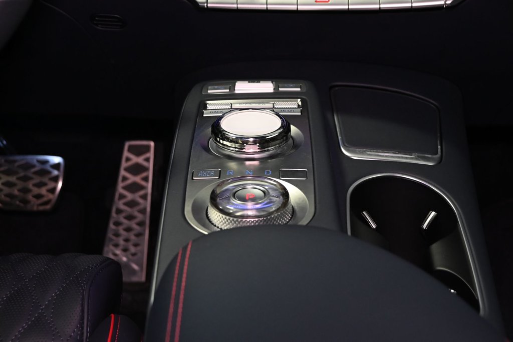 2023 GENESIS GV70 3.5T SPORT PLUS 375HP HEAD-UP CAM360 CUIR NAPPA in Montréal, Quebec - 37 - w1024h768px