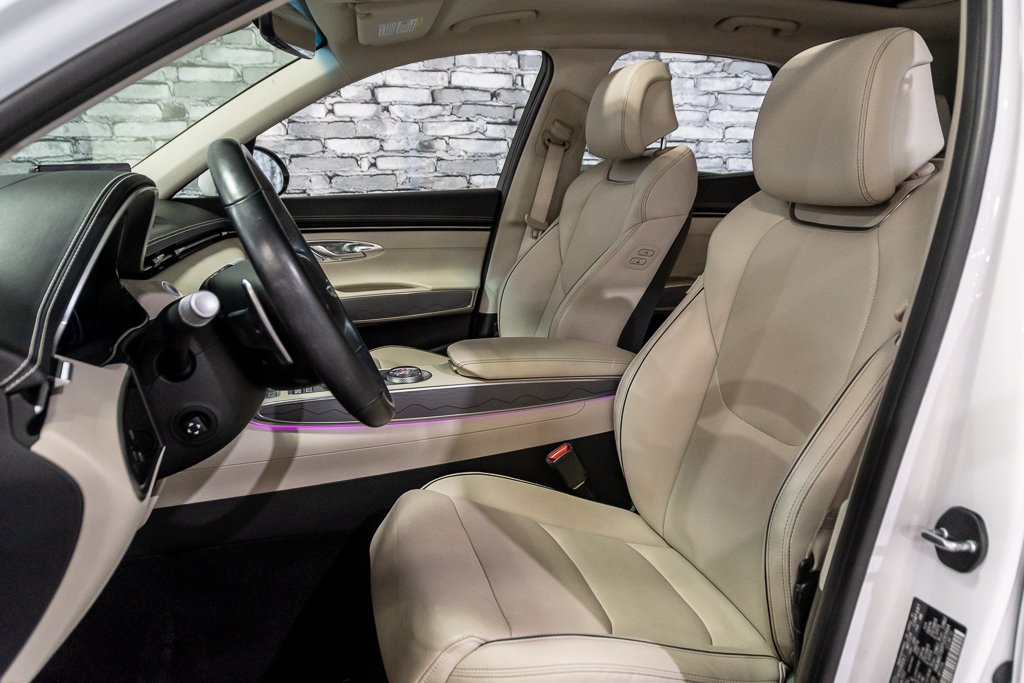 GENESIS GV70 2.5T  ADVANCED AWD CUIR TOIT PANO CAMERA NAV 2023 à Montréal, Québec - 23 - w1024h768px