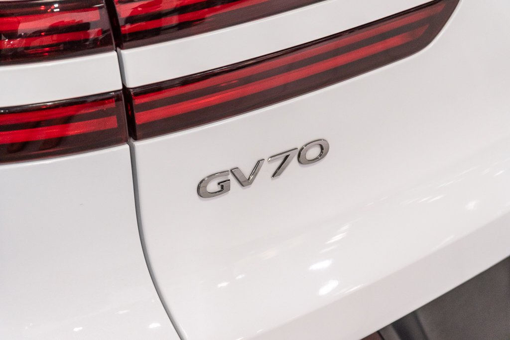 GENESIS GV70 2.5T  ADVANCED AWD CUIR TOIT PANO CAMERA NAV 2023 à Montréal, Québec - 14 - w1024h768px