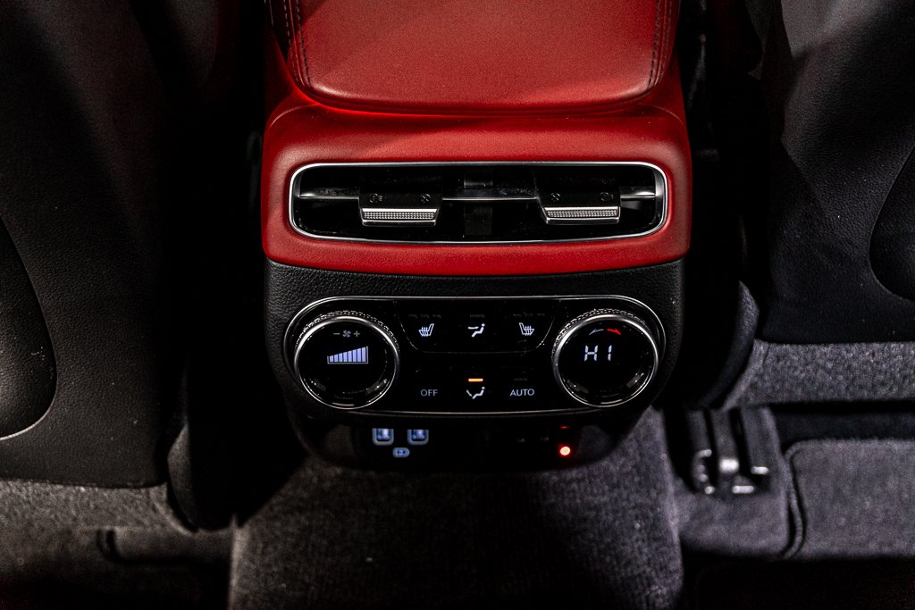 GENESIS GV70 2.5T PRESTIGE AWD CAM 360 SIEGE MASSAGE TOIT PANO 2023 à Montréal, Québec - 18 - w1024h768px