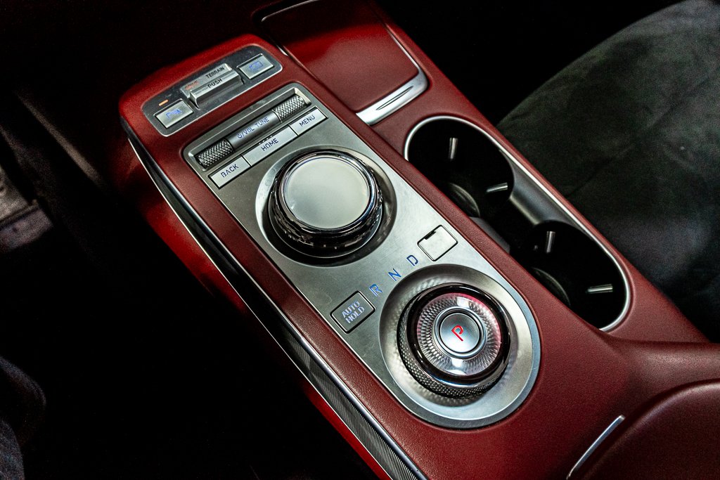 GENESIS GV70 2.5T PRESTIGE AWD CAM 360 SIEGE MASSAGE TOIT PANO 2023 à Montréal, Québec - 26 - w1024h768px