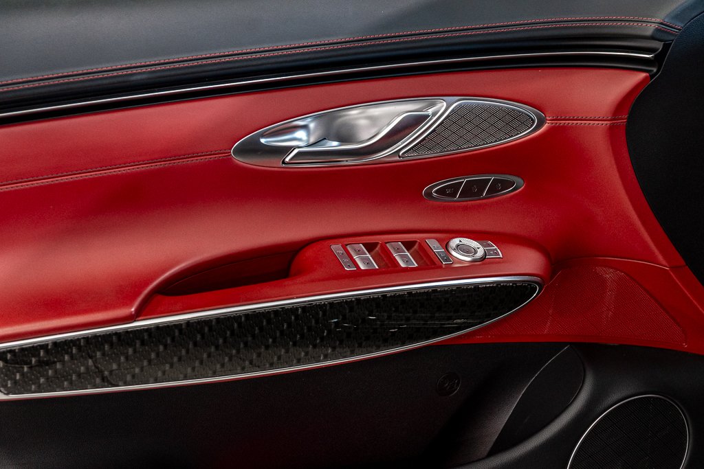 GENESIS GV70 3.5T SPORT PLUS 375 HP AWD AUTO PARK NAV CAM360 2023 à Montréal, Québec - 14 - w1024h768px