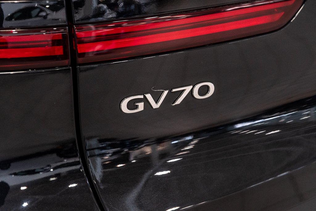 GENESIS GV70 3.5T SPORT PLUS 375 HP AWD AUTO PARK NAV CAM360 2023 à Montréal, Québec - 11 - w1024h768px