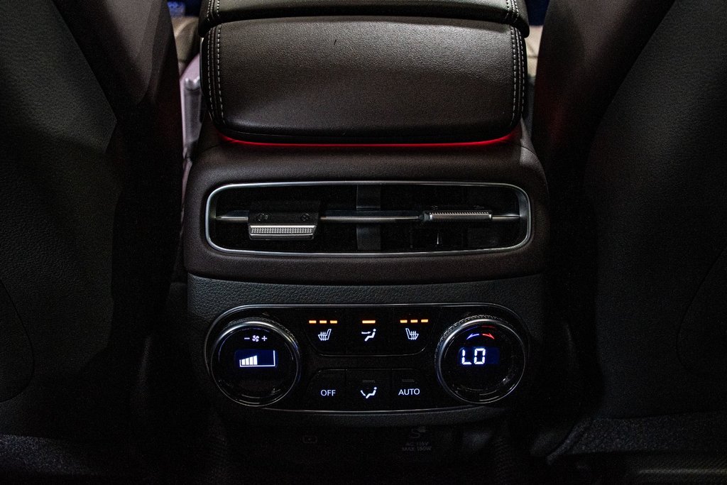 2024 GENESIS GV70 2.5T PRESTIGE AWD CAM 360 SIEGE MASSAGE TOIT PANO in Montréal, Quebec - 37 - w1024h768px