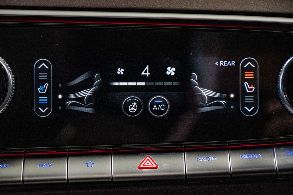 2024 GENESIS GV70 2.5T PRESTIGE AWD CAM 360 SIEGE MASSAGE TOIT PANO in Montréal, Quebec - 32 - w1024h768px