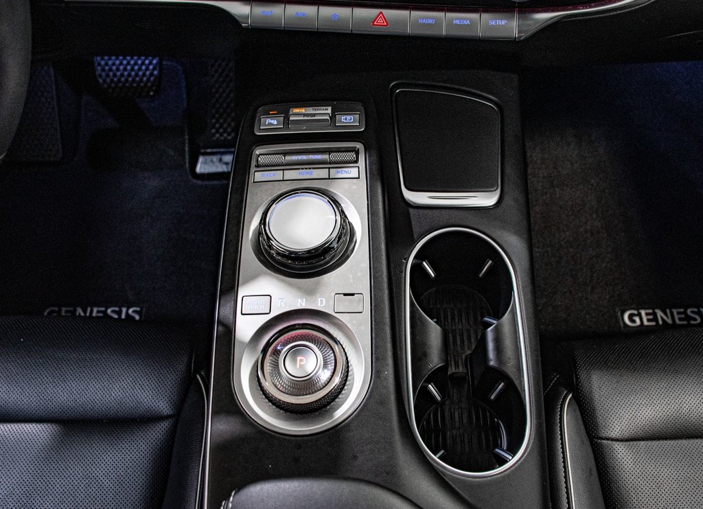 GENESIS GV70 2.5T AWD ADVANCED PLUS NAV CAM 360 CUIR TOIT PANO 2024 à Montréal, Québec - 31 - w1024h768px