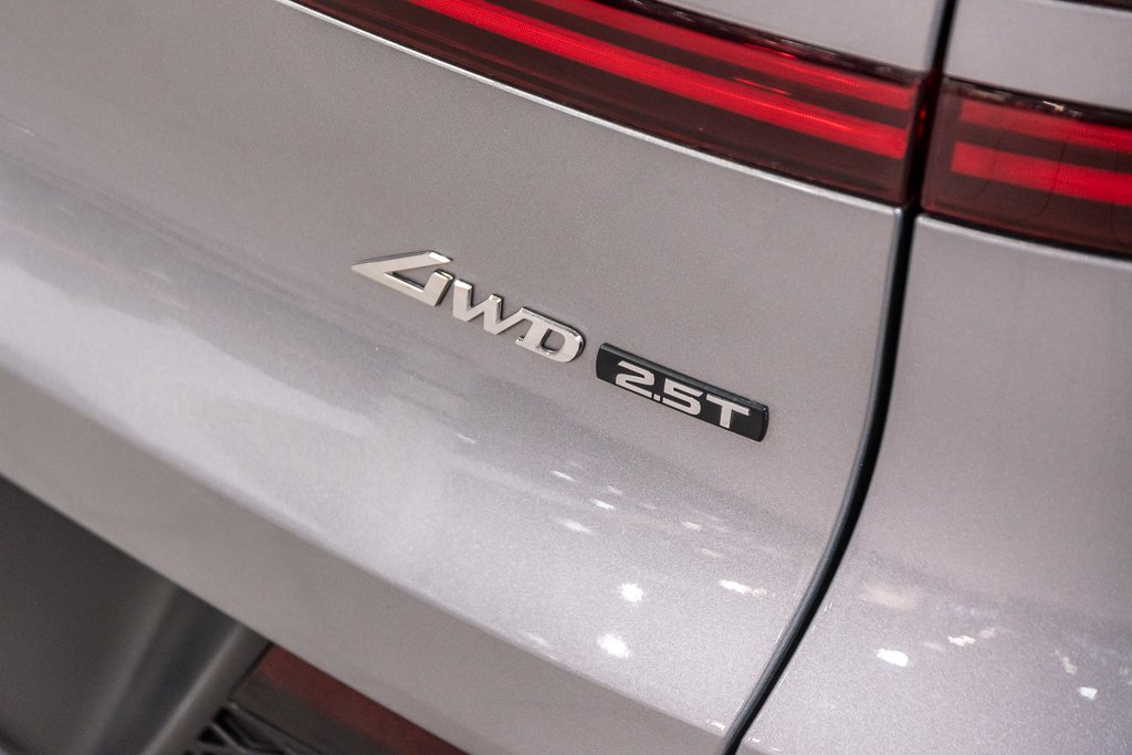 GENESIS GV70 2.5T ADVANCED AWD CUIR TOIT PANO CAMERA NAV 2024 à Montréal, Québec - 15 - w1024h768px