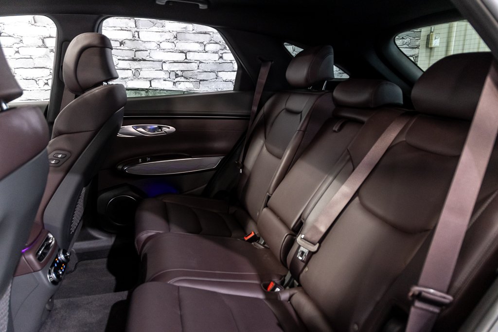 GENESIS GV70 2.5T ADVANCED AWD CUIR TOIT PANO CAMERA NAV 2024 à Montréal, Québec - 24 - w1024h768px