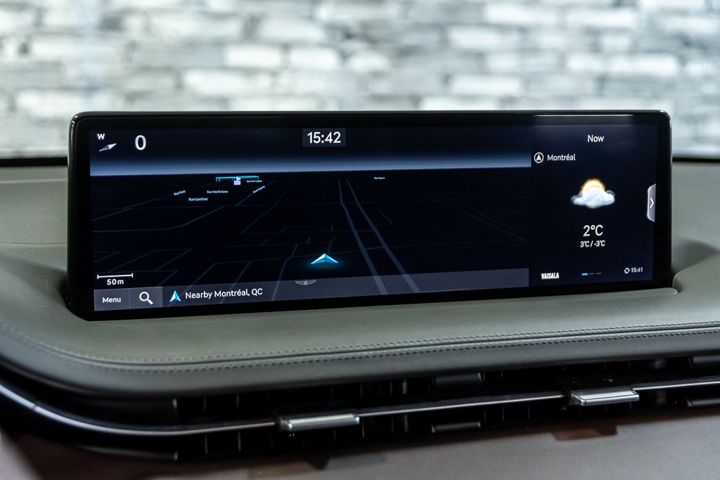 GENESIS GV70 2.5T ADVANCED AWD CUIR TOIT PANO CAMERA NAV 2024 à Montréal, Québec - 26 - w1024h768px