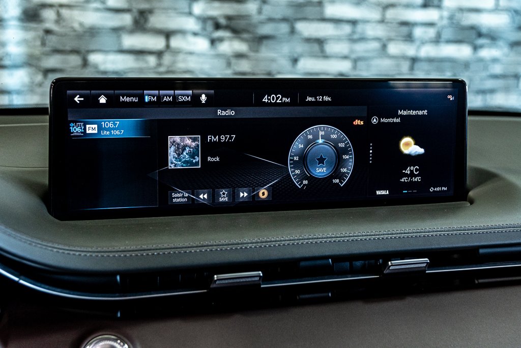 2024 GENESIS GV70 2.5T ADVANCED AWD 300HP TOIT NAV CUIR MAGS in Montréal, Quebec - 23 - w1024h768px