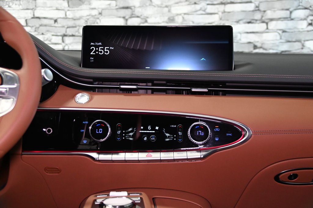 GENESIS GV70 2.5T PRESTIGE AWD CAM 360 SIEGE MASSAGE TOIT PANO 2025 à Montréal, Québec - 37 - w1024h768px