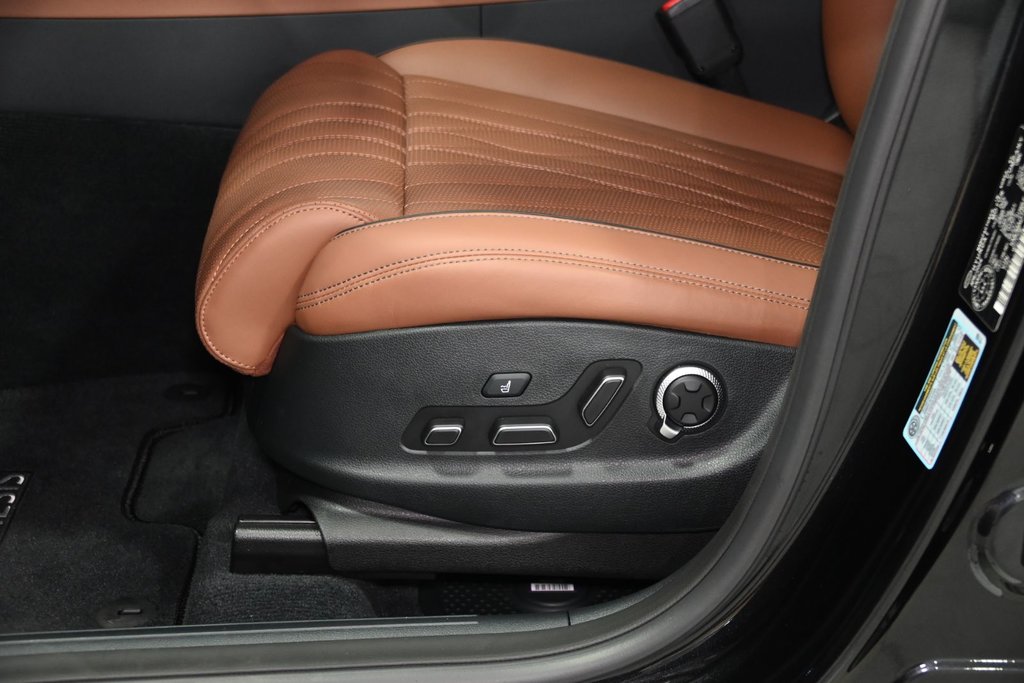 GENESIS GV70 2.5T PRESTIGE AWD CAM 360 SIEGE MASSAGE TOIT PANO 2025 à Montréal, Québec - 23 - w1024h768px