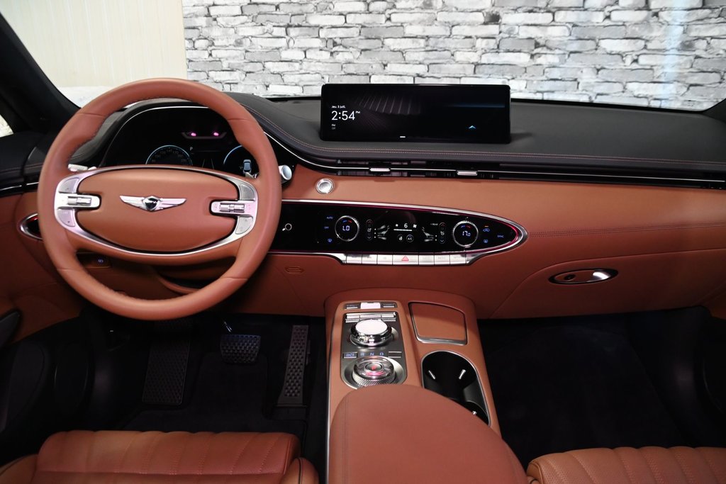 GENESIS GV70 2.5T PRESTIGE AWD CAM 360 SIEGE MASSAGE TOIT PANO 2025 à Montréal, Québec - 36 - w1024h768px