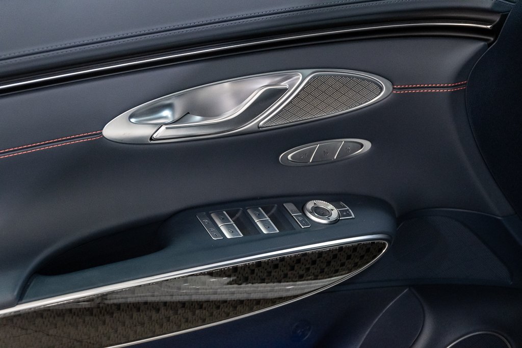 GENESIS GV70 3.5T Sport Plus w/LSD AWD 375HP HUD CAM360 NAVI 2025 à Montréal, Québec - 18 - w1024h768px