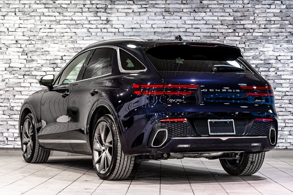 GENESIS GV70 2.5T PRESTIGE AWD CAM 360 SIEGE MASSAGE TOIT PANO 2025 à Montréal, Québec - 11 - w1024h768px