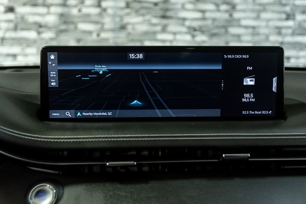 2025 GENESIS GV70 3.5T SPORT PLUS AWD 375HP HUD TOIT OUVRANT CUIR in Montréal, Quebec - 9 - w1024h768px