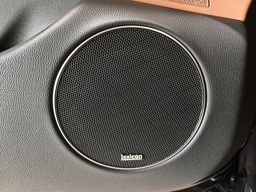 GENESIS GV70 2.5T PRESTIGE AWD CAM 360 SIEGE MASSAGE TOIT PANO 2025 à Montréal, Québec - 24 - w1024h768px