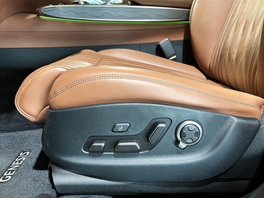 GENESIS GV70 2.5T PRESTIGE AWD CAM 360 SIEGE MASSAGE TOIT PANO 2025 à Montréal, Québec - 19 - w1024h768px