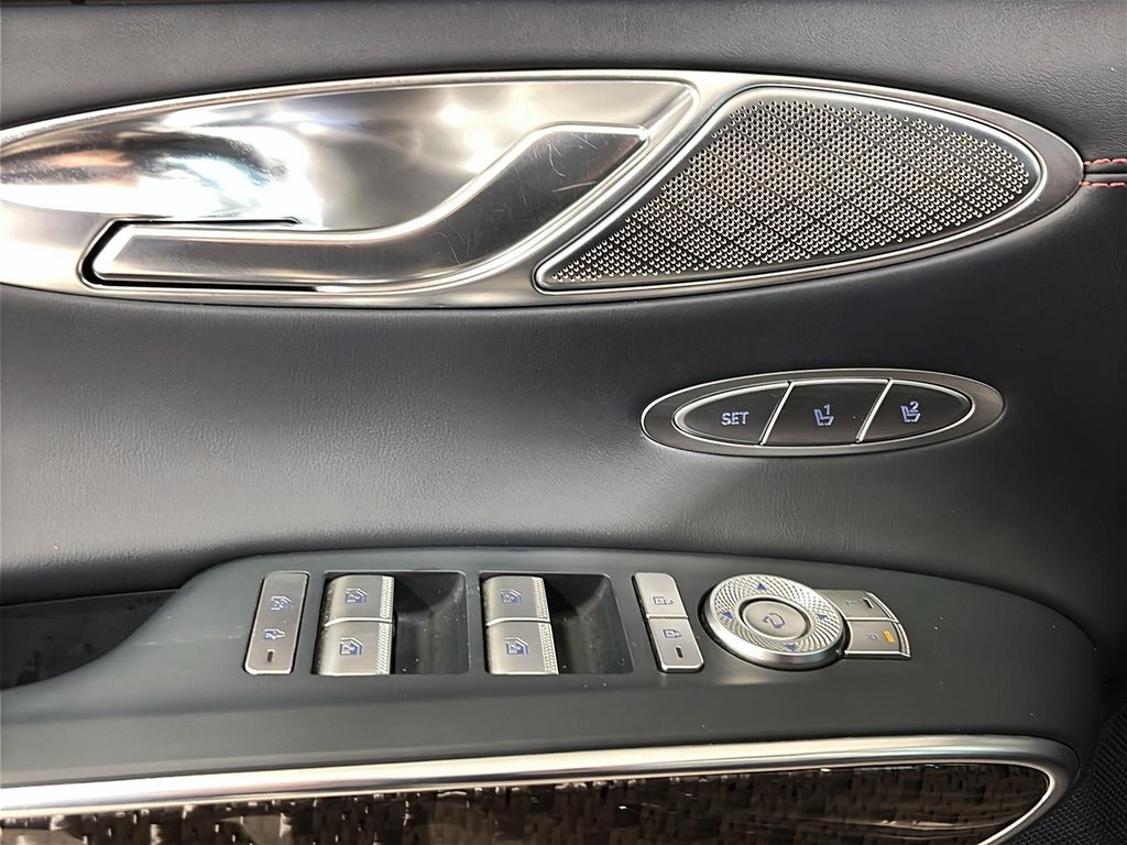 GENESIS GV70 3.5T SPORT PLUS 375HP  HEAD-UP CAM360 CUIR 2025 à Montréal, Québec - 37 - w1024h768px