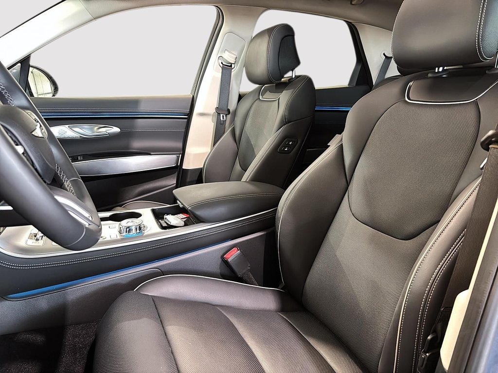 2026 GENESIS GV70 2.5T AWD ADVANCED PLUS NAV CAM 360 CUIR TOIT PANO in Montréal, Quebec - 13 - w1024h768px