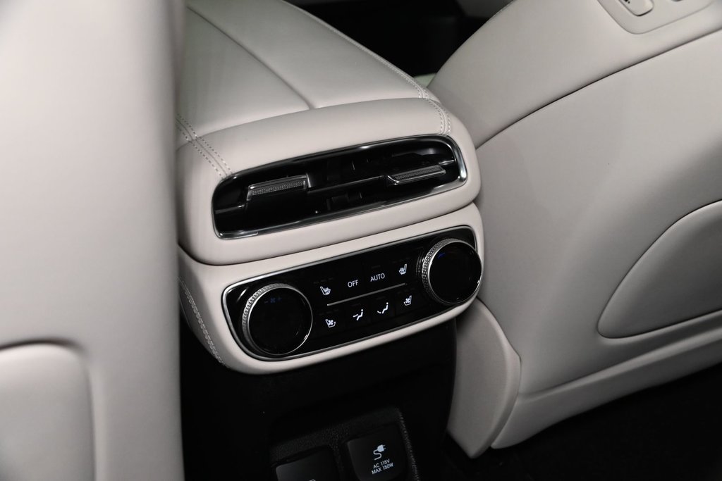 GENESIS GV80 3.5T PRESTIGE 7 PASSAGER TOIT CAM360 PARK ASSIST 2023 à Montréal, Québec - 49 - w1024h768px