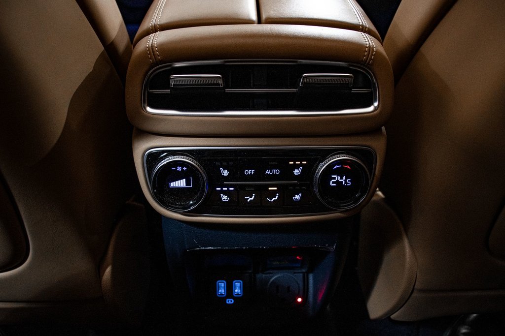 GENESIS GV80 PRESTIGE 3.5T AWD 375HP TOIT CAM 360 PARK ASSIST 2024 à Montréal, Québec - 36 - w1024h768px