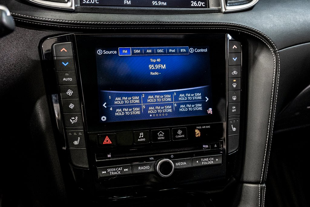 2019 Infiniti QX50 Essential AWD CUIR TOIT SIEGES CHAUFFANTS in Montréal, Quebec - 28 - w1024h768px